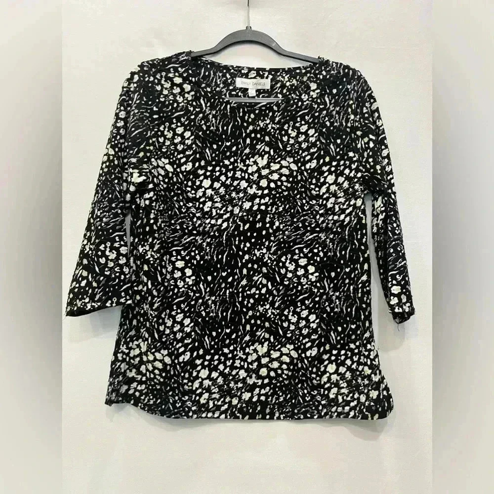 Emily Daniels 3/4 Sleeve Print Pullover Blouse With Scoop Neck Size S NWT​​